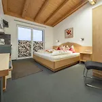Appartementhaus Im Winkel 3* 索尔登